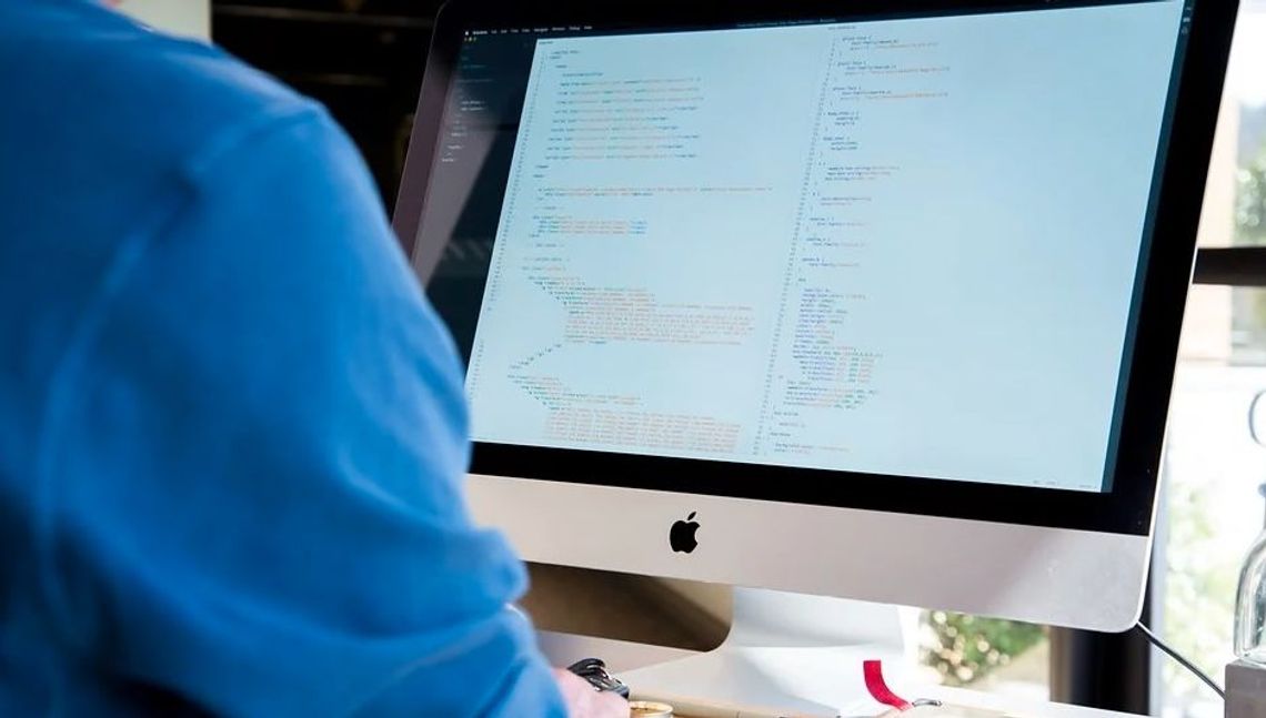 Młodzież planuje swoją przyszłość. W sferze ich zainteresowań jest m. in. analityka cyber-miasta Młodzież planuje swoją przyszłość. W sferze ich zainteresowań jest m. in. analityka cyber-miasta