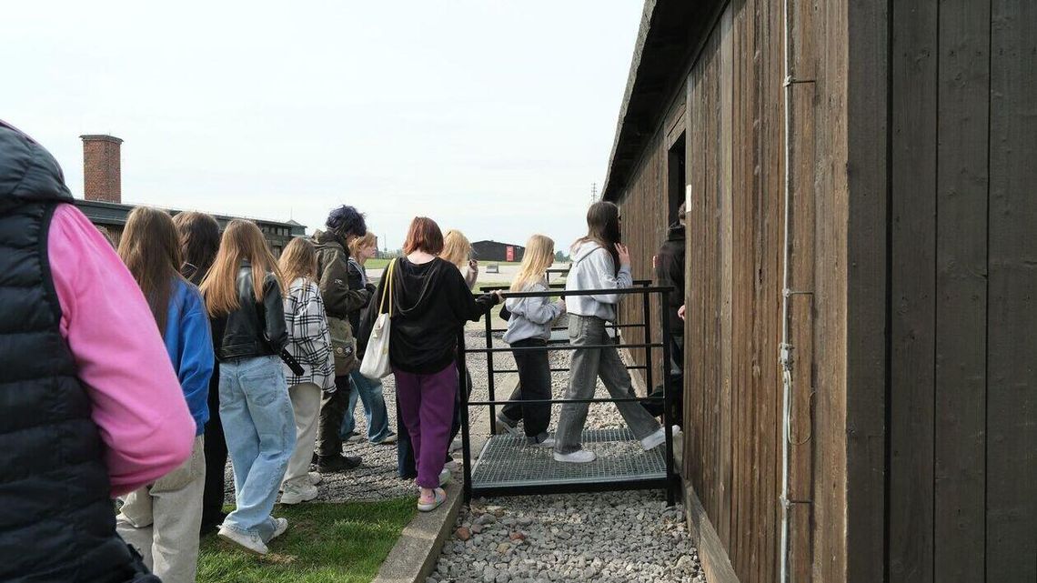 Młodzież z lubelskiej szkoły poznawała historię obozu koncentracyjnego na Majdanku