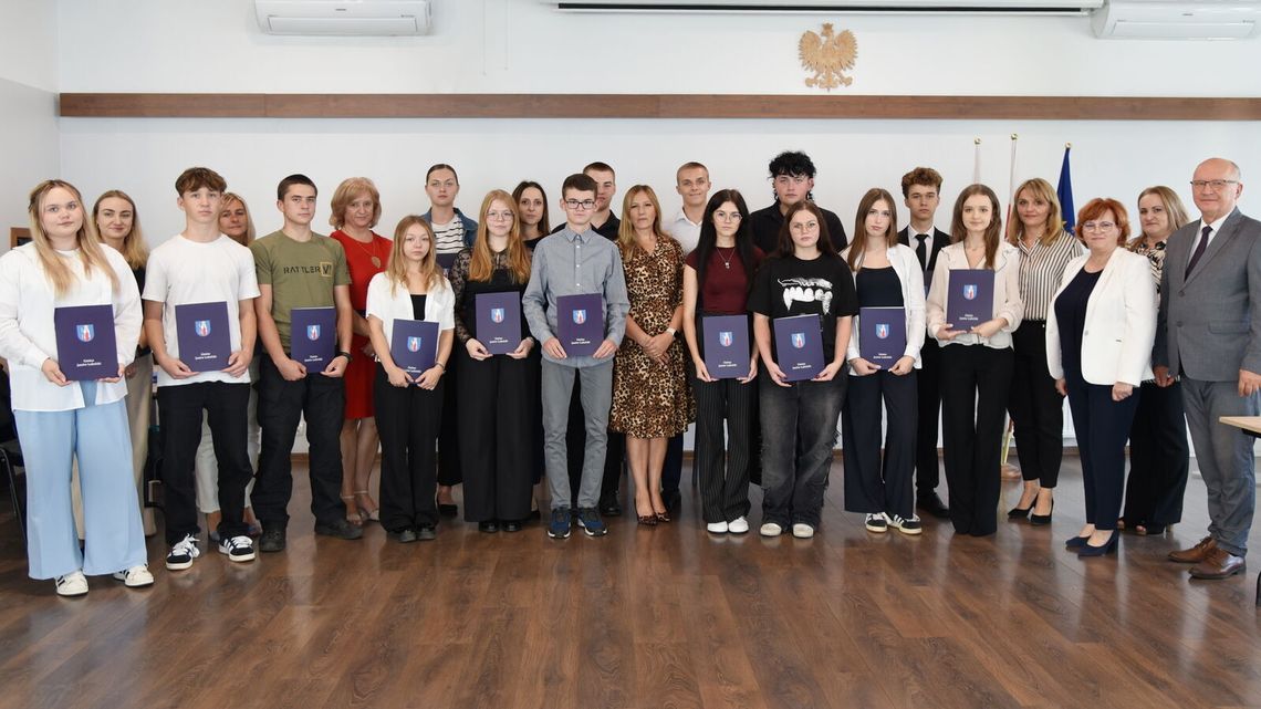 Młodzieżowa Rada Miasta w komplecie. Wybrali swoje prezydium