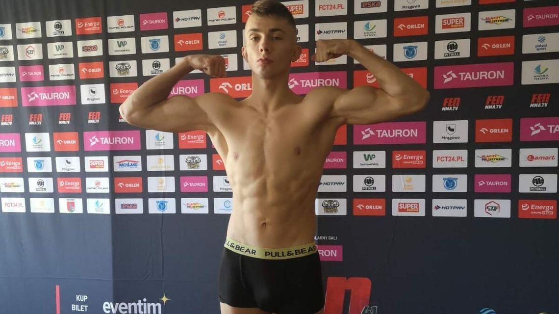 MMA. Krystian Olszta przegrał z Igorem Włodarczykiem podczas gali FEN 41 w Mrągowie