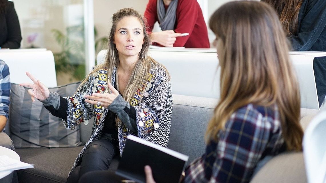 Mniej cudzoziemców przyjeżdża do pracy w Polsce. "Widać, że rąk do pracy brakuje"