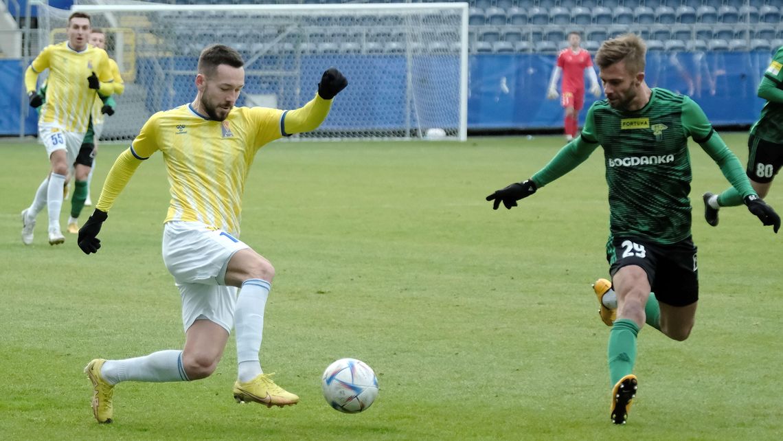 MOSiR kontra Goncalo Feio. Miejska spółka odpowiada na zarzuty trenera Motoru