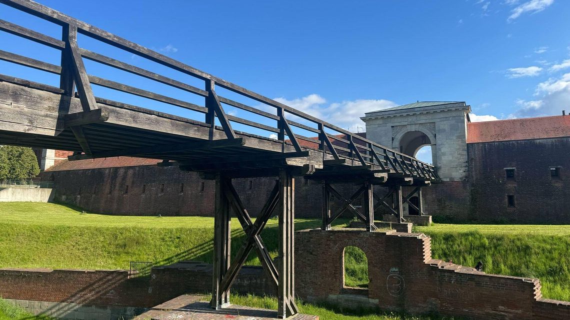 Most przy zabytkowej bramie doczeka się remontu. I po latach go otworzą