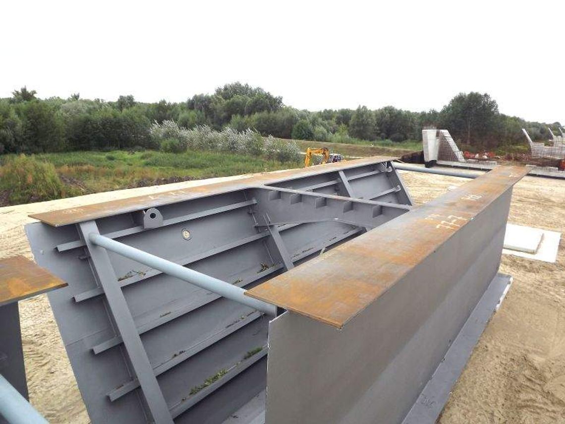 Most w Kamieniu: Przywiozą najdłuższy element konstrukcji