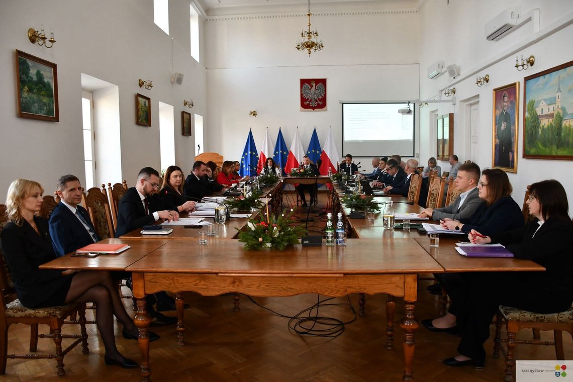 Most w przyszłość i miliony na rozwój. Krasnystaw jednogłośnie uchwala budżet 2026