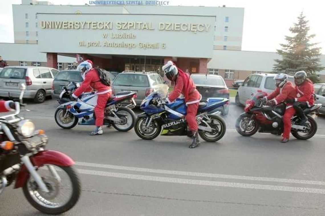Motocykliści Mikołaje u pacjentów w Szpitalu Dziecięcym w Lublinie