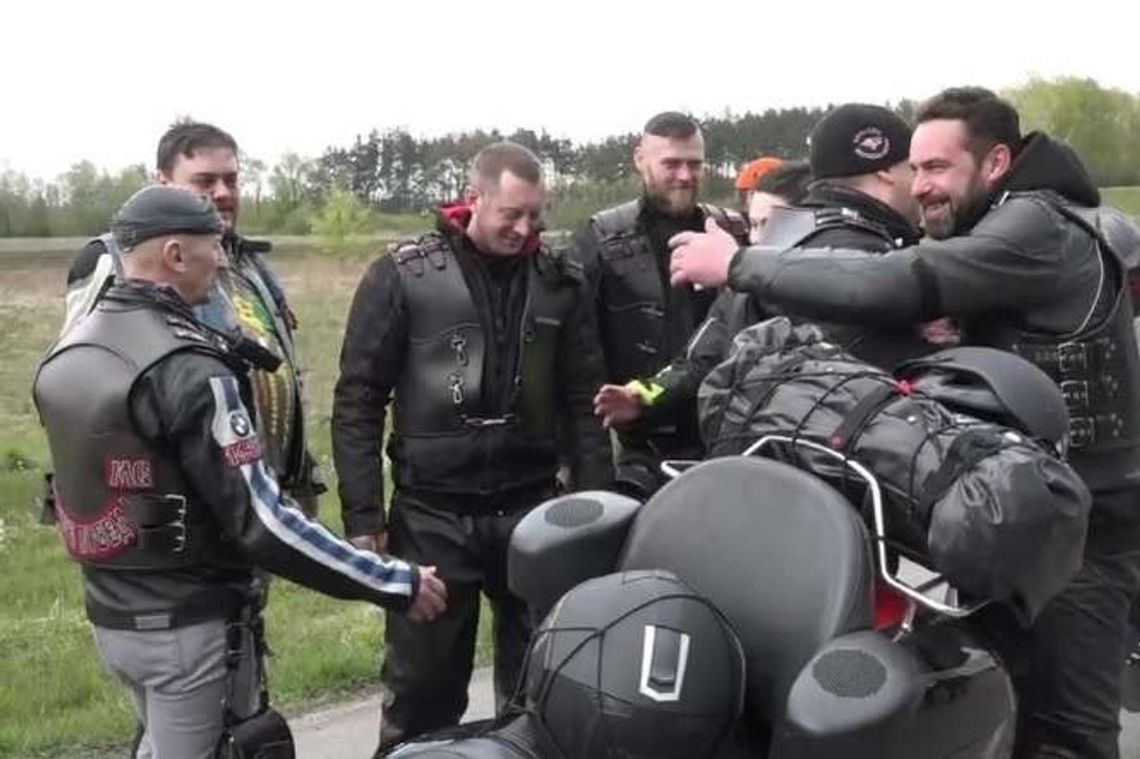 Motocykliści z grupy "Nocne wilki" przekroczyli granicę w Terespolu. Jadą do Berlina