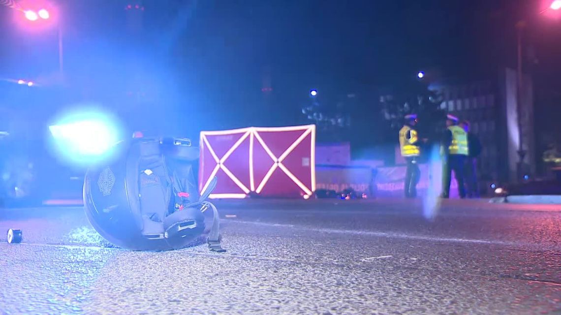 Motocyklista i jego pasażerka zginęli w wypadku. Zderzyli się z ciężarówką [wideo]