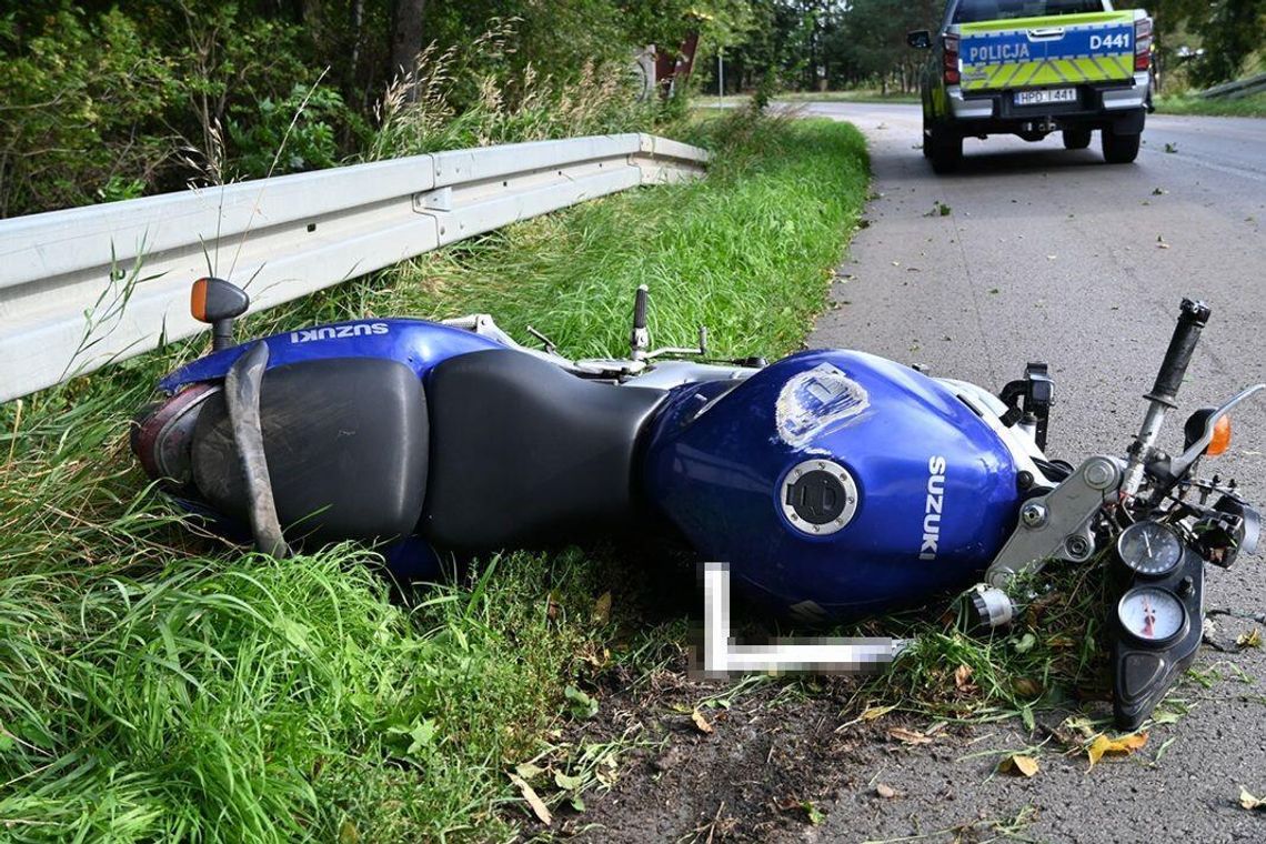 Motocyklista uderzył w barierę mostu. 41-latek trafił do szpitala Motocyklista uderzył w barierę mostu. 41-latek trafił do szpitala