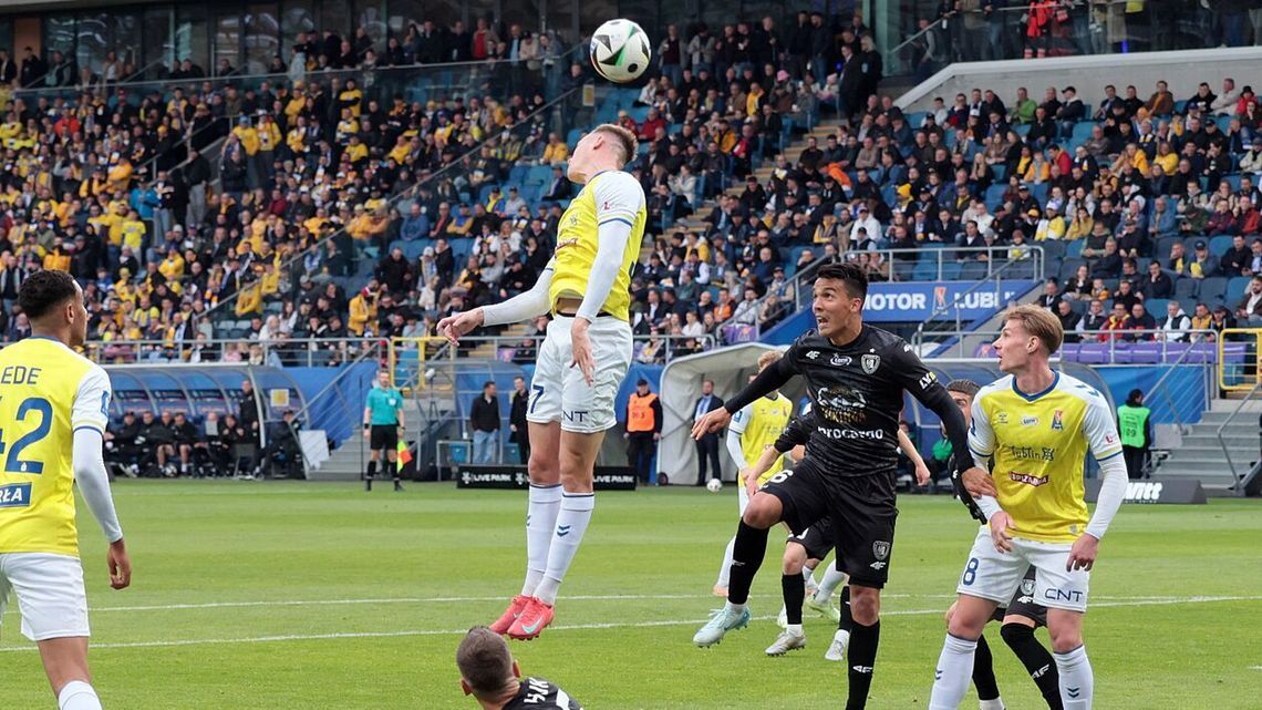 Motor gra dzisiaj w Szczecinie z Pogonią. "Nie z takich terenów przywoziliśmy pełną pulę"