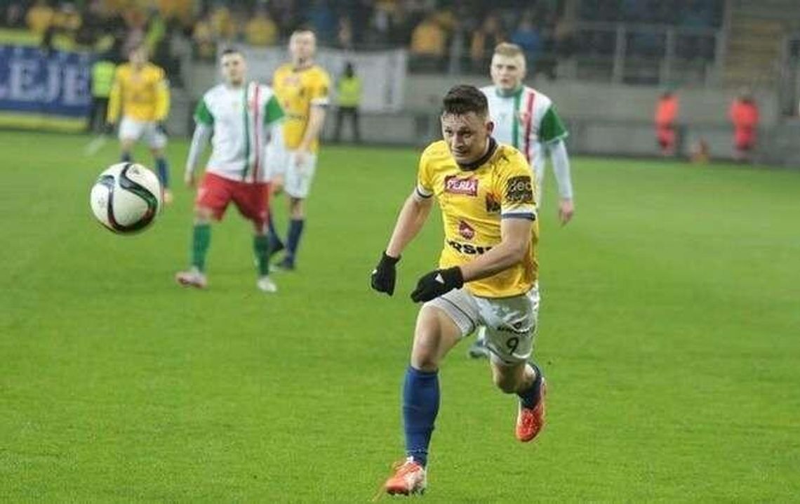 Motor gra na wyjeździe z Izolatorem, Avia jedzie do Wólczanki