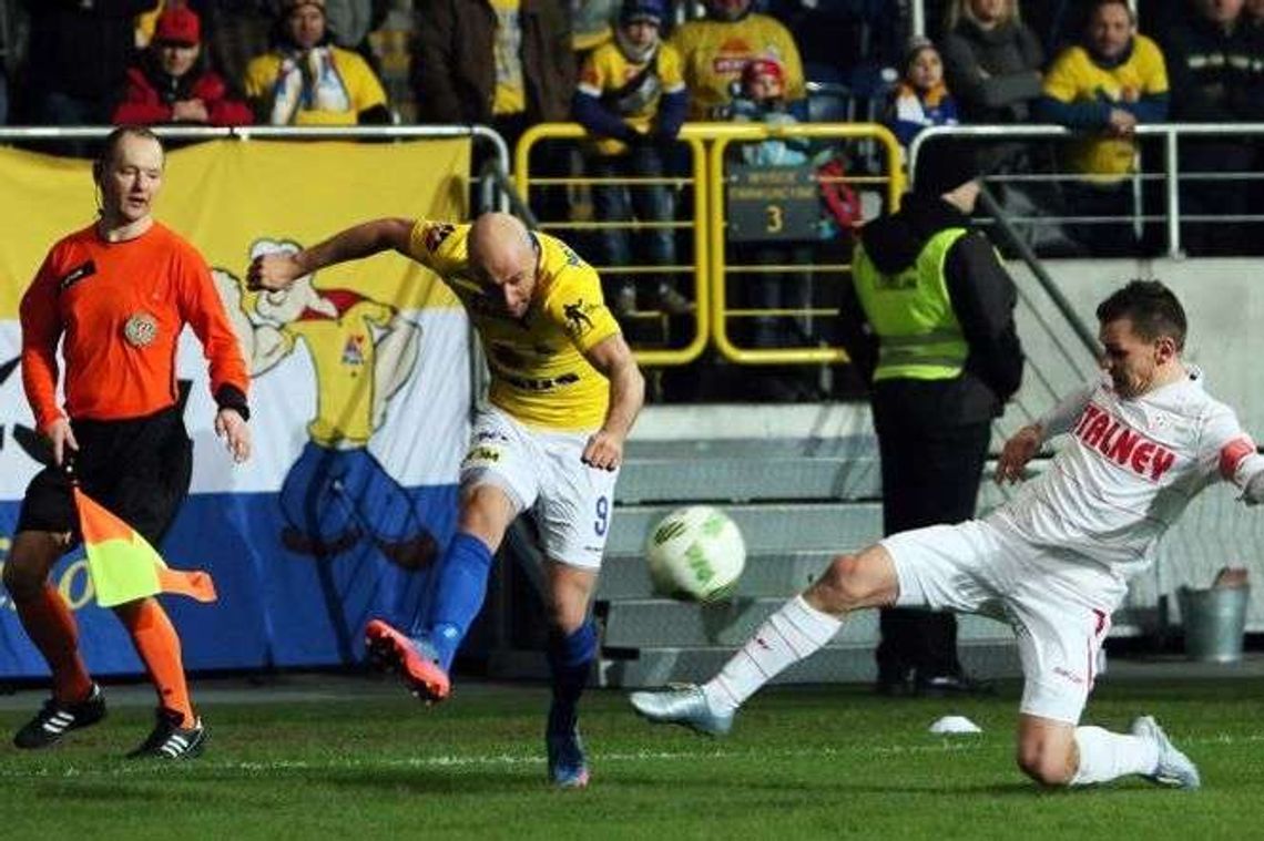 Motor gra z JKS Jarosław, Avia zmierzy się z liderem tabeli