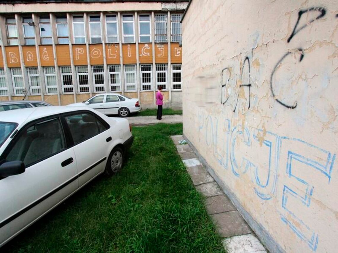 \"Motor je... policję\" na murach SCK. \"Jesteśmy bezradni\"