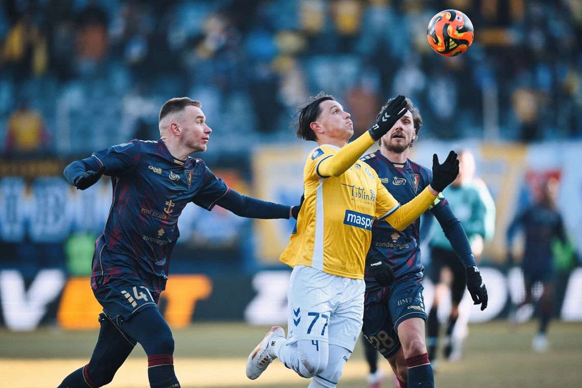 Motor Lublin jednak zatrzyma napastnika? Renat Dadashov naciska Karola Czubaka