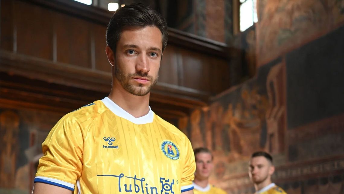 Motor Lublin zaprezentował koszulki meczowe na nadchodzący sezon