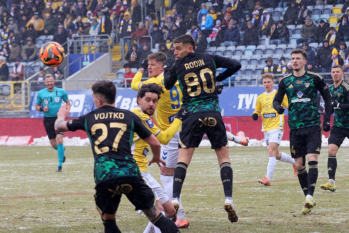 Motor z Piastem zagra dzisiaj o sześć punktów