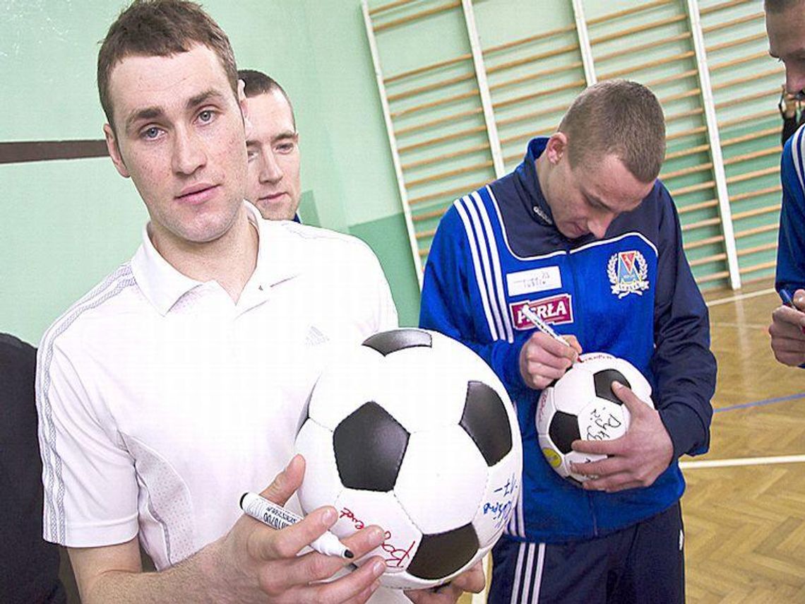 Motor zagra ze Stalą Rzeszów bez kibiców. Piłkarze z wizytą w Dominowie Motor zagra ze Stalą Rzeszów bez kibiców. Piłkarze z wizytą w Dominowie