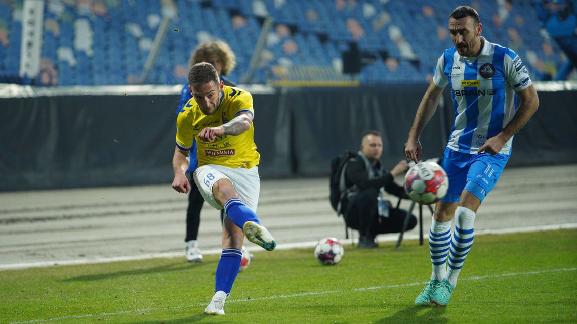 Motor zostawił wszystkie punkty w Rzeszowie, Stal przerwała fatalną passę [zobacz bramki]