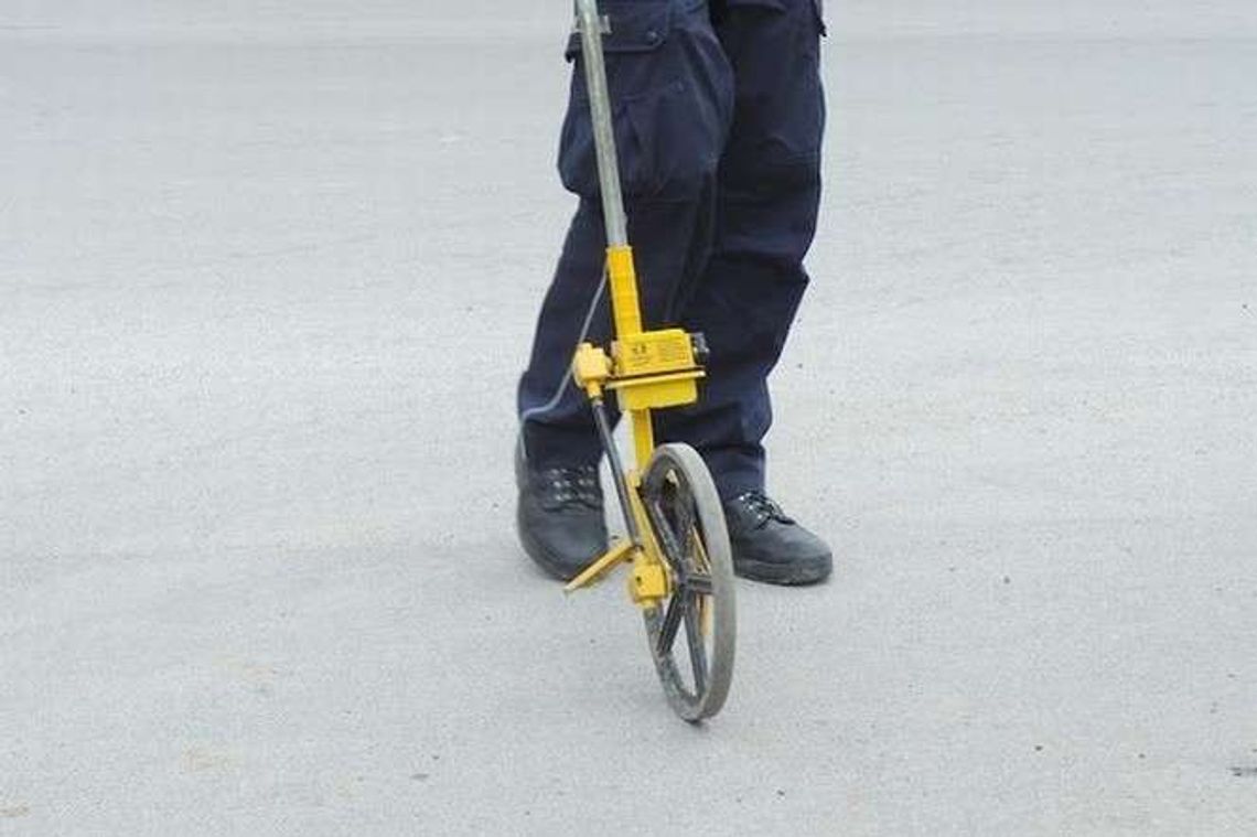 Motorowerzysta zderzył się z samochodem. Kto widział wypadek?