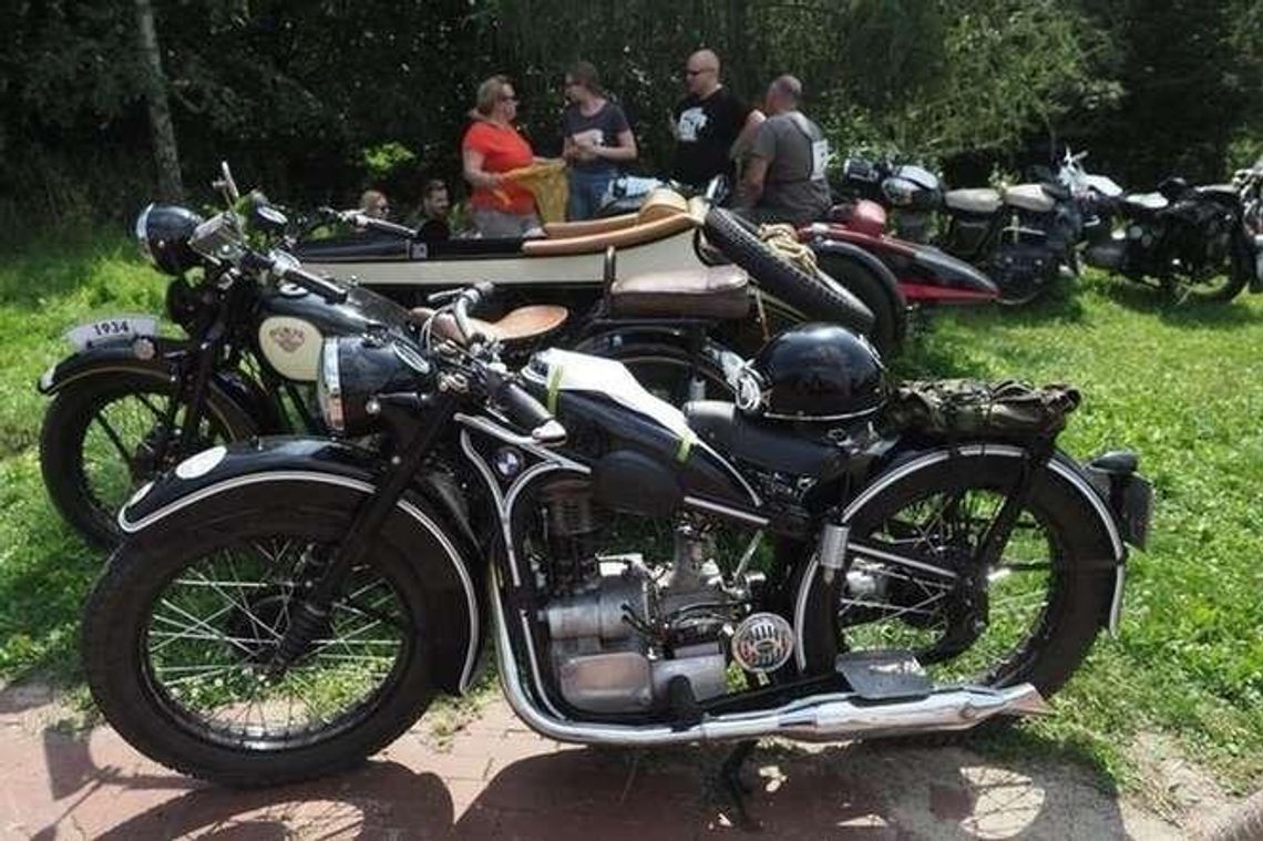Motozłaz 2017. Zabytkowe motocykle w Muzeum Wsi Lubelskiej (zdjęcia, wideo)