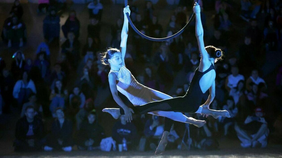 Można tańczyć na parkiecie, można i w powietrzu