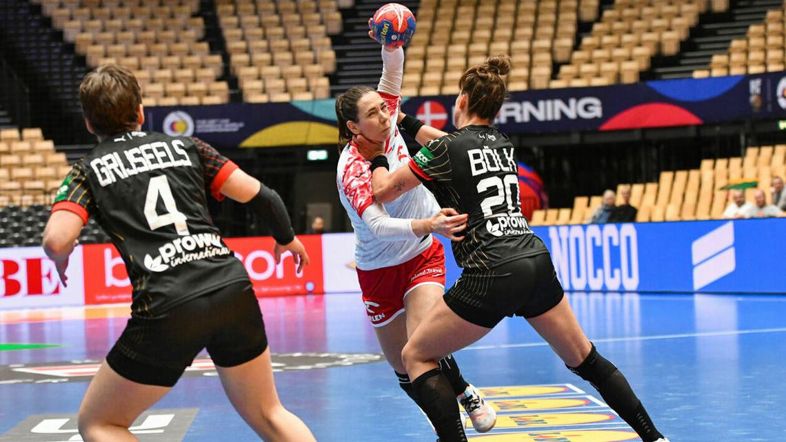 MŚ piłkarek ręcznych: dzisiejszy mecz z Rumunią tylko o lepszy nastrój