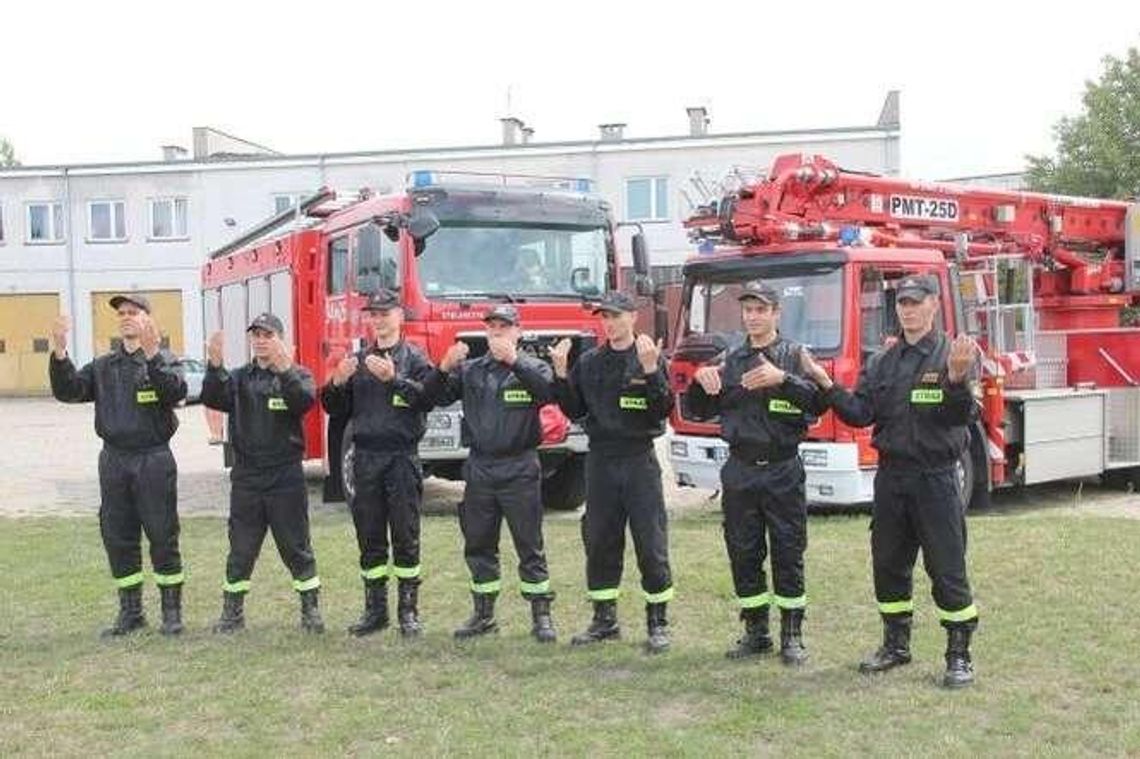 Mundurowi migają w Białej Podlaskiej. Powstaje niezwykły teledysk