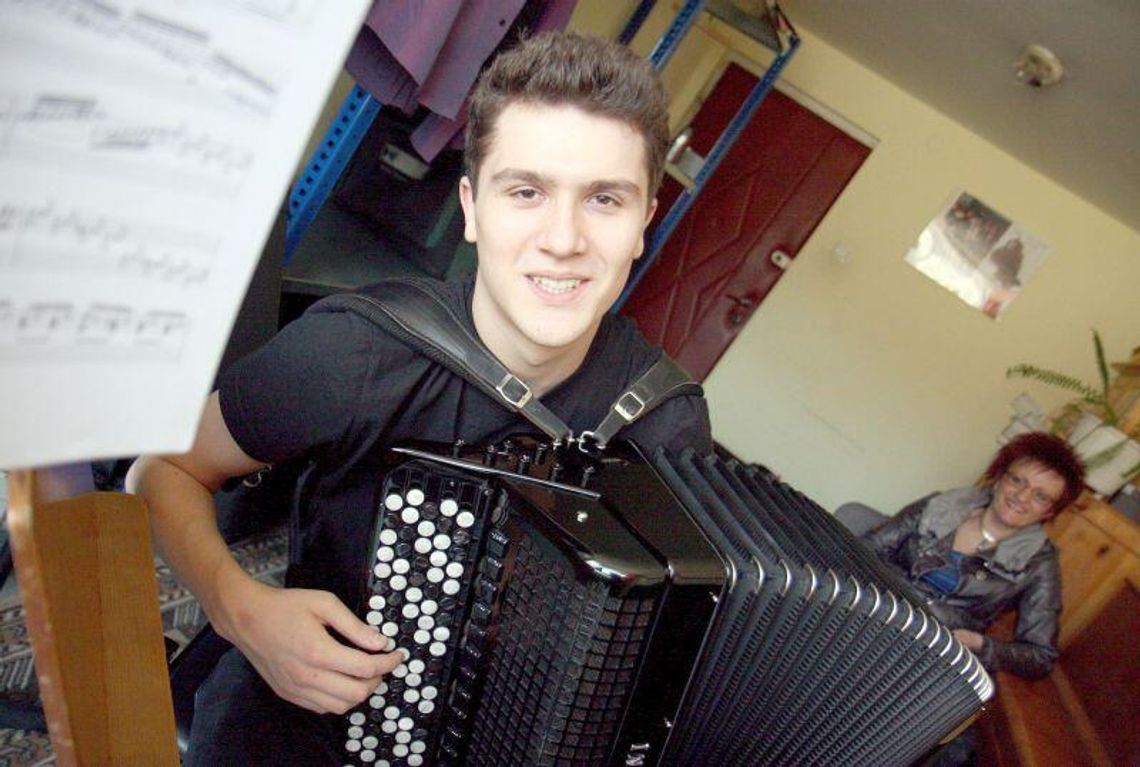 Muzyk Piotr Krzaczkowski z Lublina