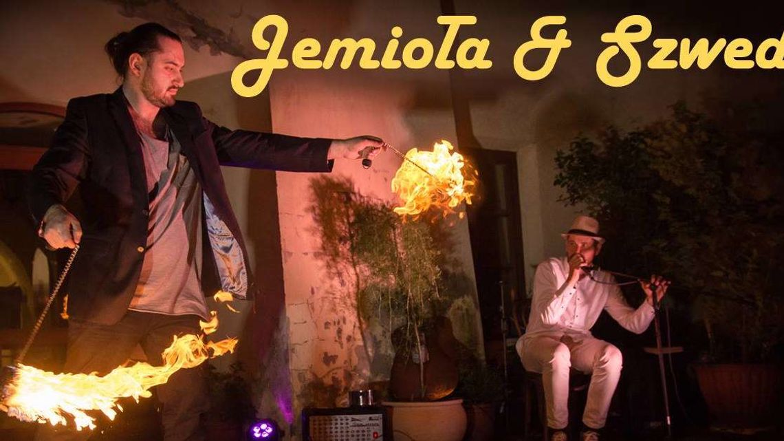 Muzyka, kuglarstwo i improwizacja w Pożegnaniu z Afryką