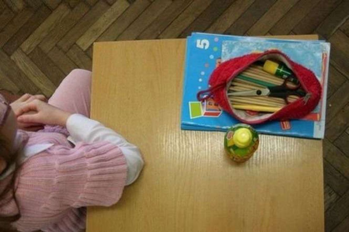 "My mamy krzyża i orła znak". Dziecięca Rota poróżniła szkołę