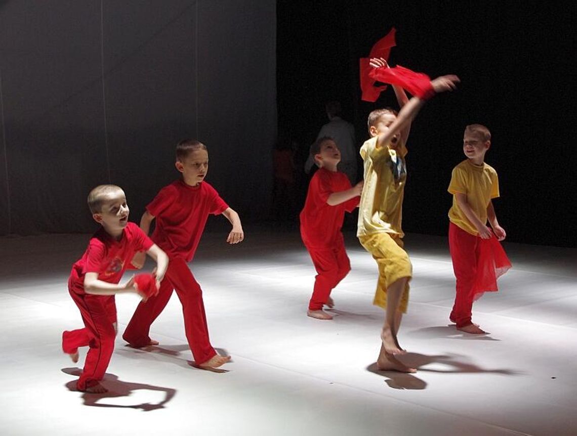 Myśl w ruchu czyli hodowanie tancerzy (zdjęcia)