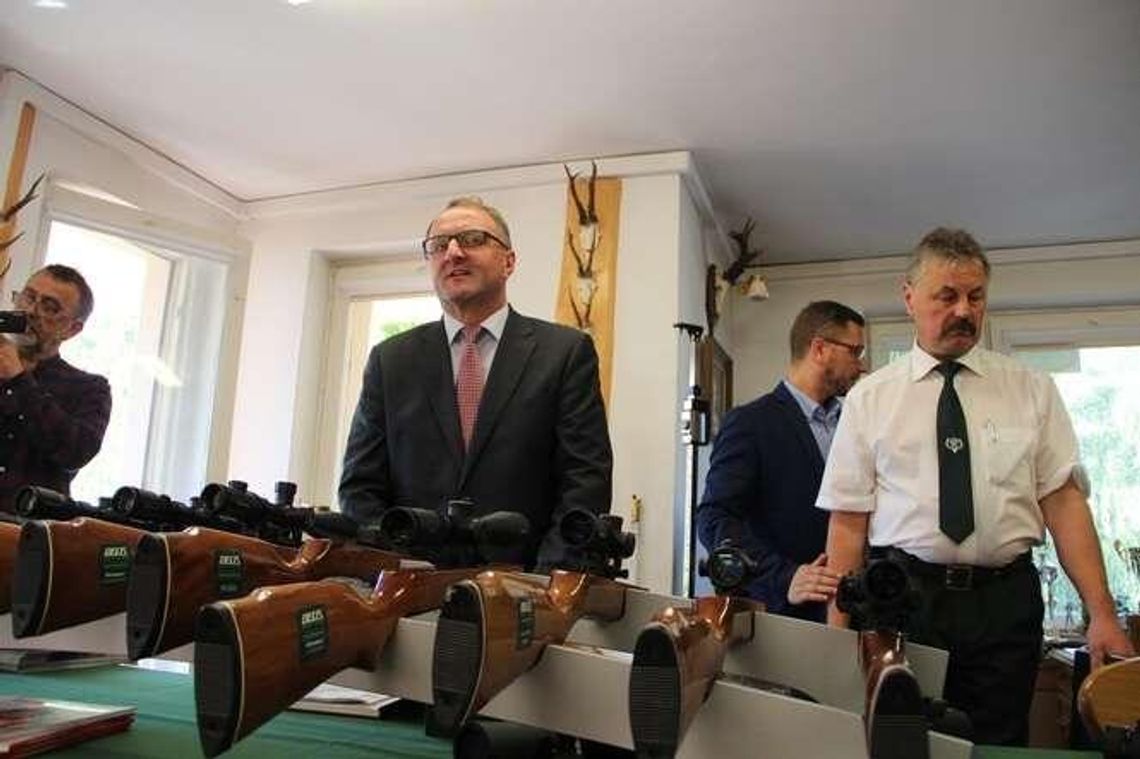 Myśliwi będą zabijać lochy. Za każdą ustrzeloną dostaną 200 złotych