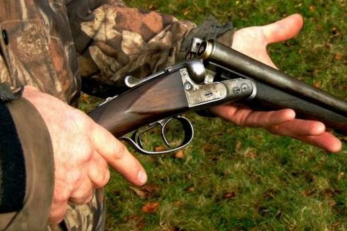 Myśliwy śmiertelnie postrzelił znajomego. Myślał, że strzela do dzika