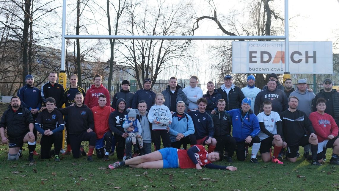 Na boisku przy ulicy Krasińskiego rozegrany został Noworoczny Mecz Rugby Na boisku przy ulicy Krasińskiego rozegrany został Noworoczny Mecz Rugby