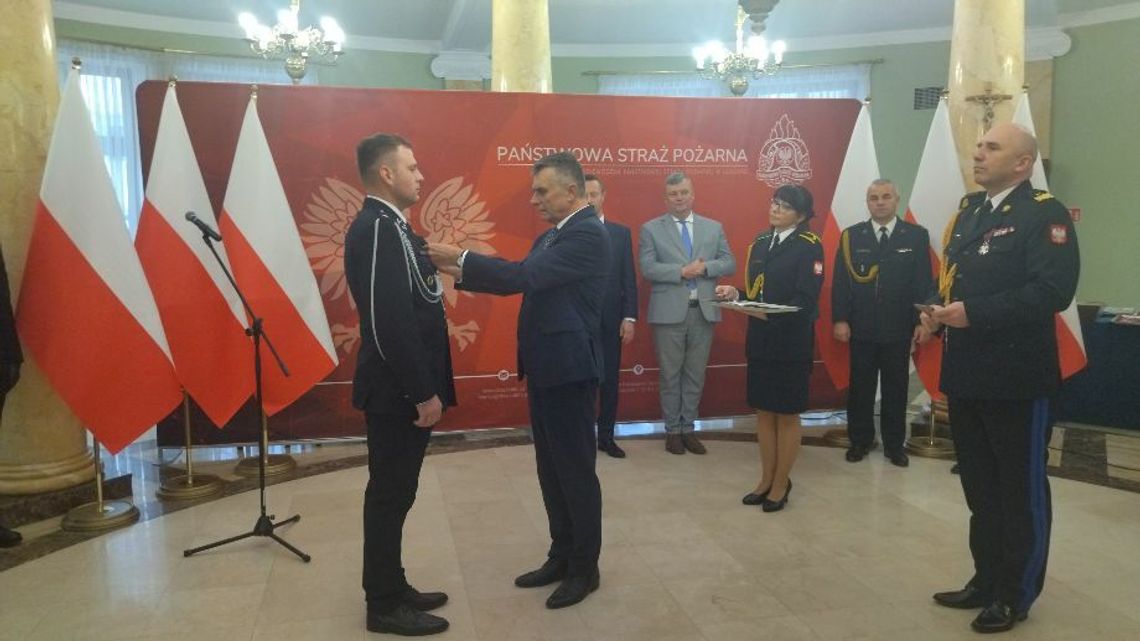 Na co dzień dbają o nasze bezpieczeństwo, a dzisiaj zostali za to docenieni Na co dzień dbają o nasze bezpieczeństwo, a dzisiaj zostali za to docenieni