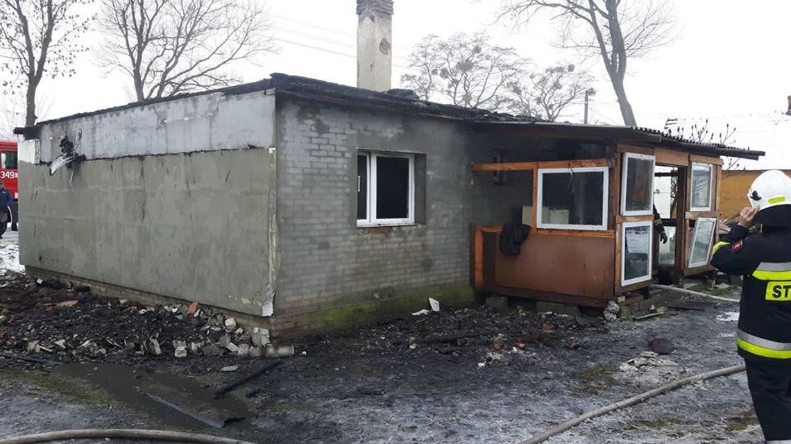 Na kilka dni przed świętami stracił wszystko w pożarze. Chce odbudować dom