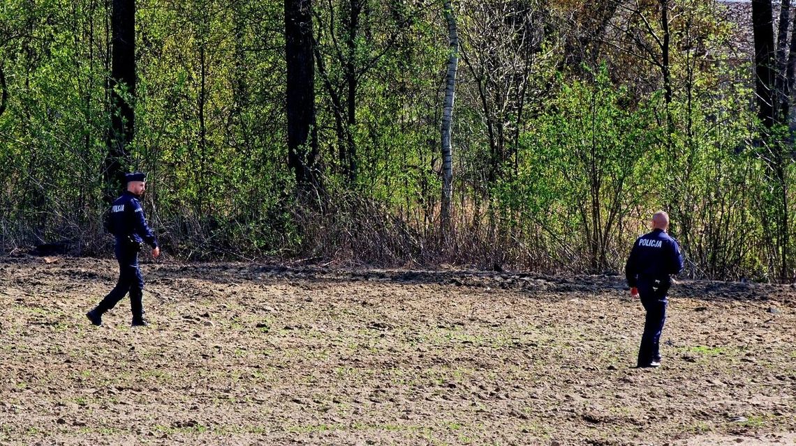 Na lądzie, w wodzie i z powietrza. Szukają 38-latka i nic