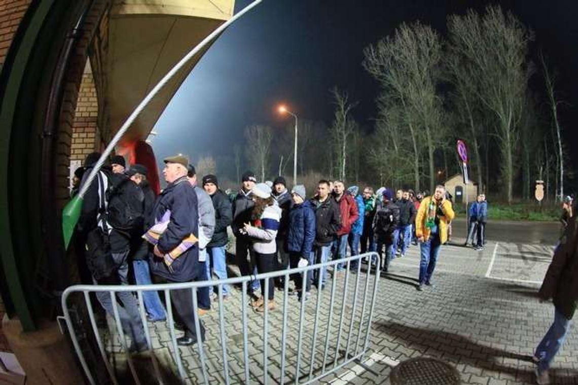 Na mecz bez dowodu nie wejdziesz Na mecz bez dowodu nie wejdziesz