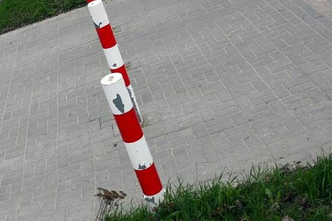 Na Podzamczu słupki, na Nałkowskich poprawki Na Podzamczu słupki, na Nałkowskich poprawki