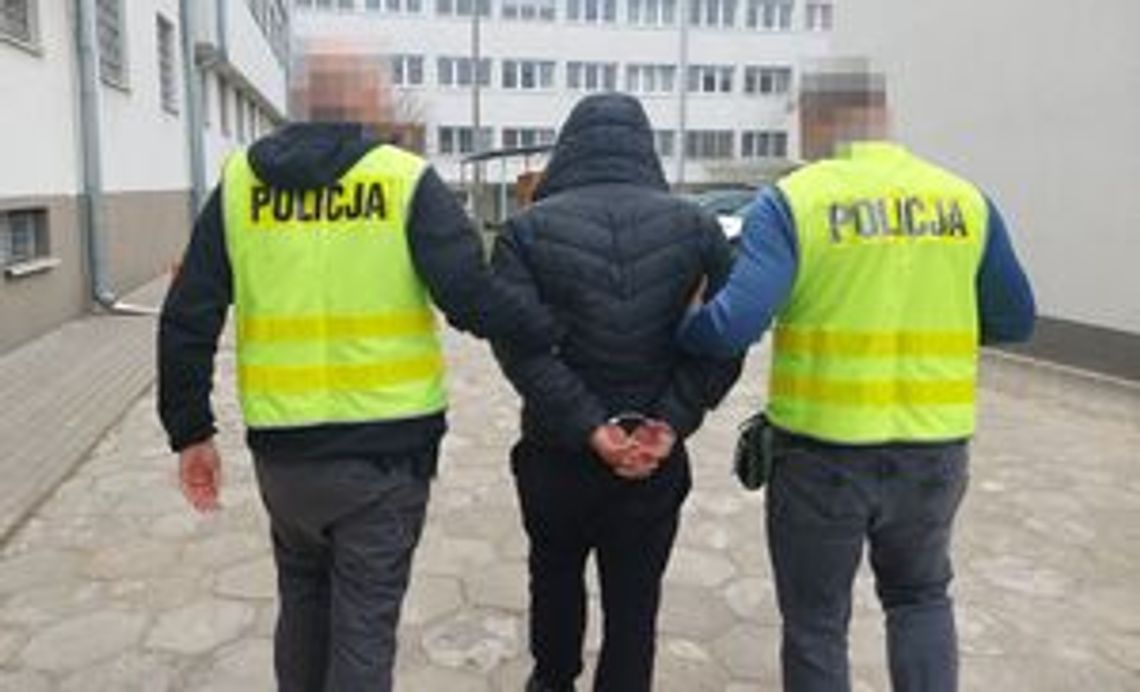 „Na policjanta” i bez skrupułów. Seniorki straciły tysiące, sprawcy w rękach policji Oszustwo na policjanta