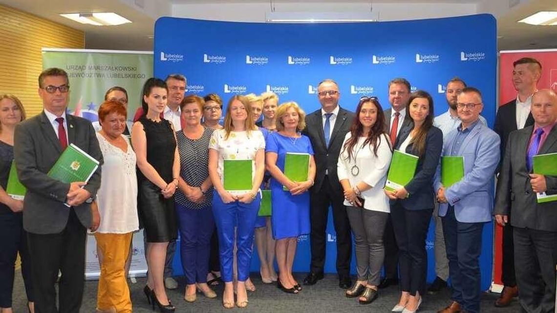 Na promocję pierogów i boisko do siatkówki. 19 projektów z woj. lubelskiego zdobyło pieniądze Na promocję pierogów i boisko do siatkówki. 19 projektów z woj. lubelskiego zdobyło pieniądze