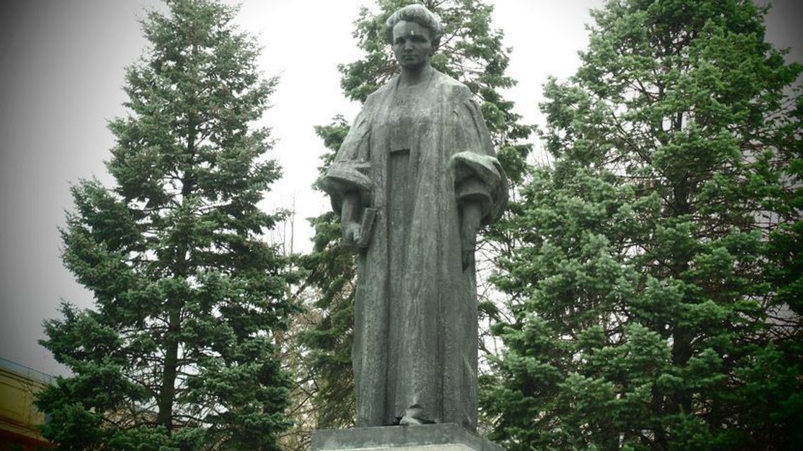 Na razie tylko postument patronki. UMCS ogłosił drugi przetarg na remont pomnika Marii Skłodowskiej-Curie Na razie tylko postument patronki. UMCS ogłosił drugi przetarg na remont pomnika Marii Skłodowskiej-Curie