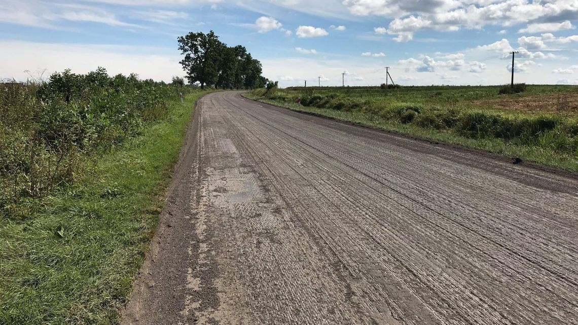 Na remont tej drogi czekali 40 lat. Na początek 8 kilometrów