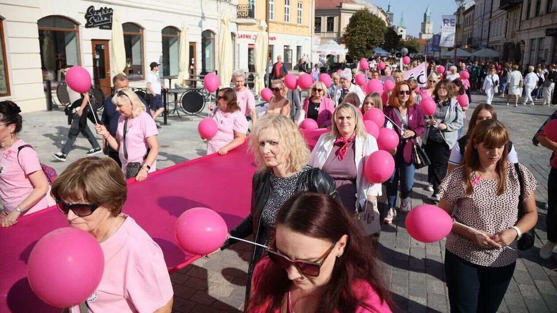 Na różowo przeciw rakowi. Przez centrum miasta przejdzie Marsz Różowej Wstążki Na różowo przeciw rakowi. Przez centrum miasta przejdzie Marsz Różowej Wstążki