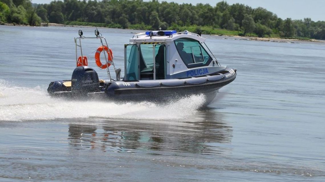 Na środku Jeziora Białego z marihuaną Na środku Jeziora Białego z marihuaną