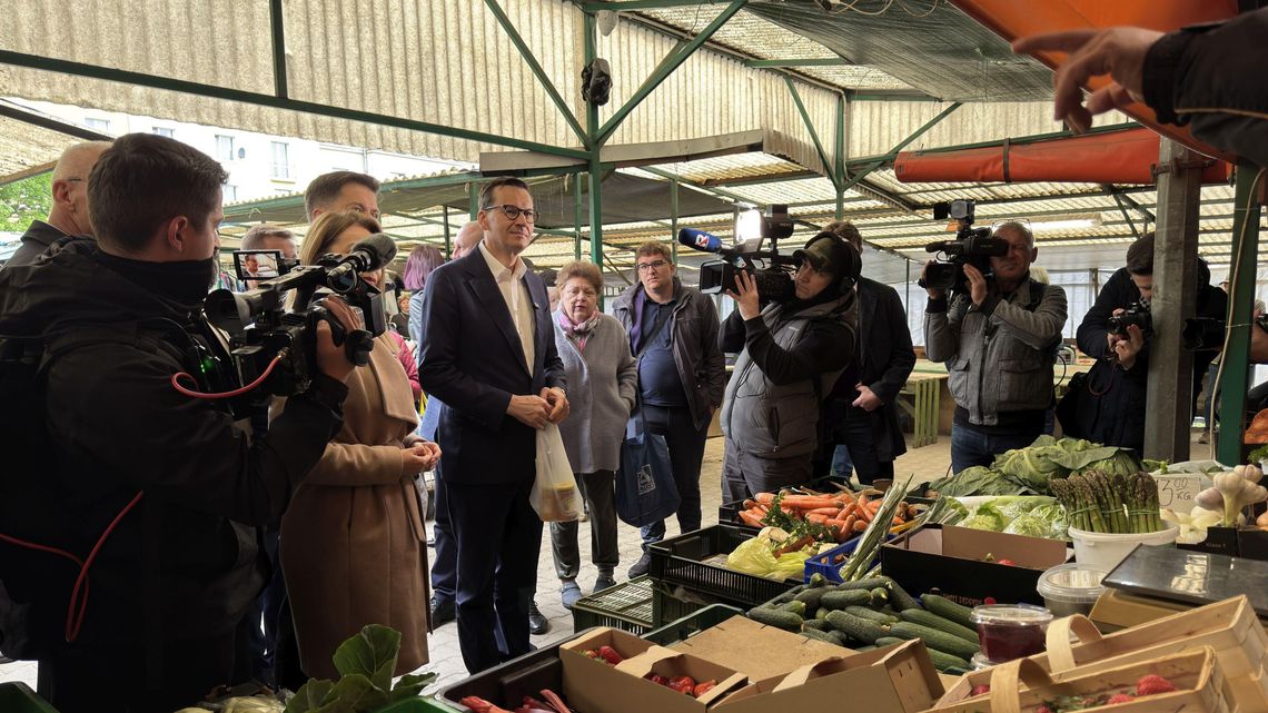 Na straganie w dzień targowy. Kto kupi te polityczne obietnice?