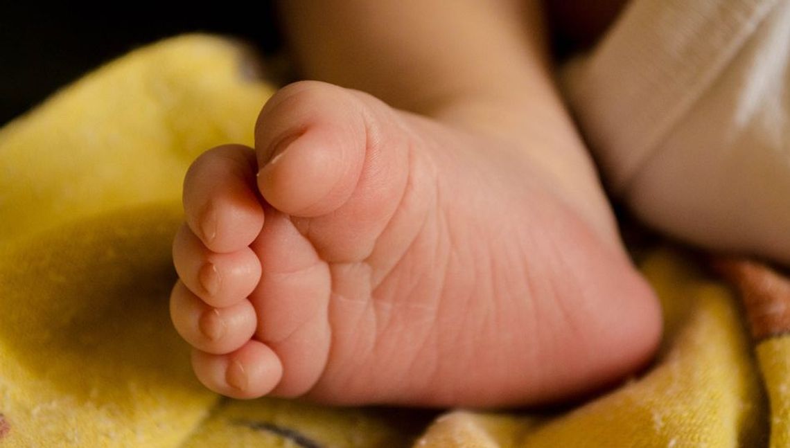 Na świat przyszło dziecko zakażone koronawirusem. Pierwsze w tym kraju