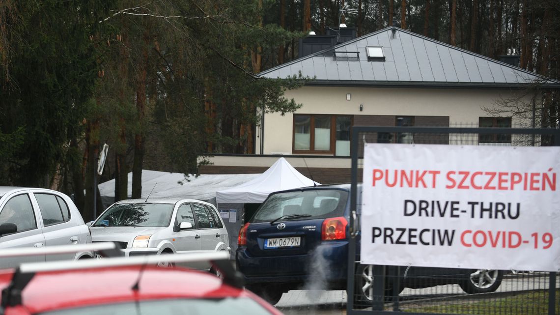 Na szczepienie na miejskie lodowisko? Wiemy, gdzie powstanie pierwszy nowy punkt w Lubelskiem