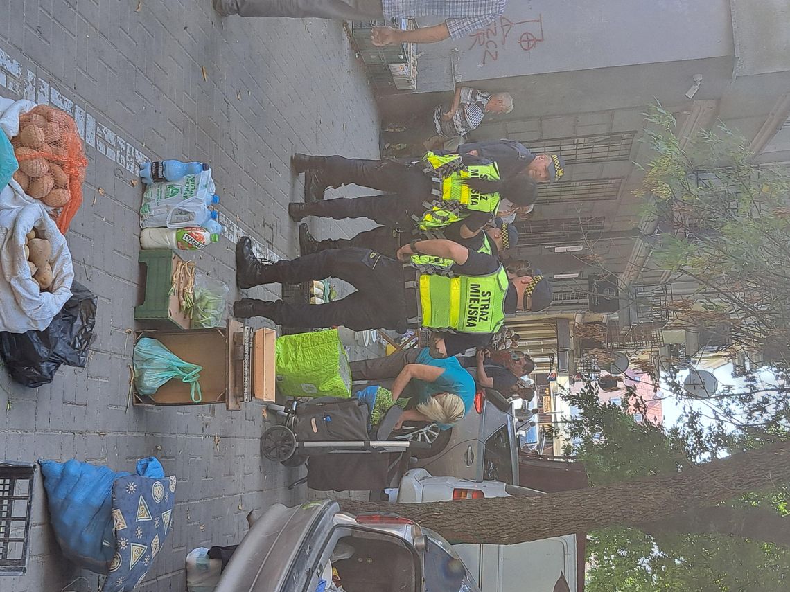 Na Targowej się nie handluje, a Straż Miejska poucza Na Targowej się nie handluje, a Straż Miejska poucza