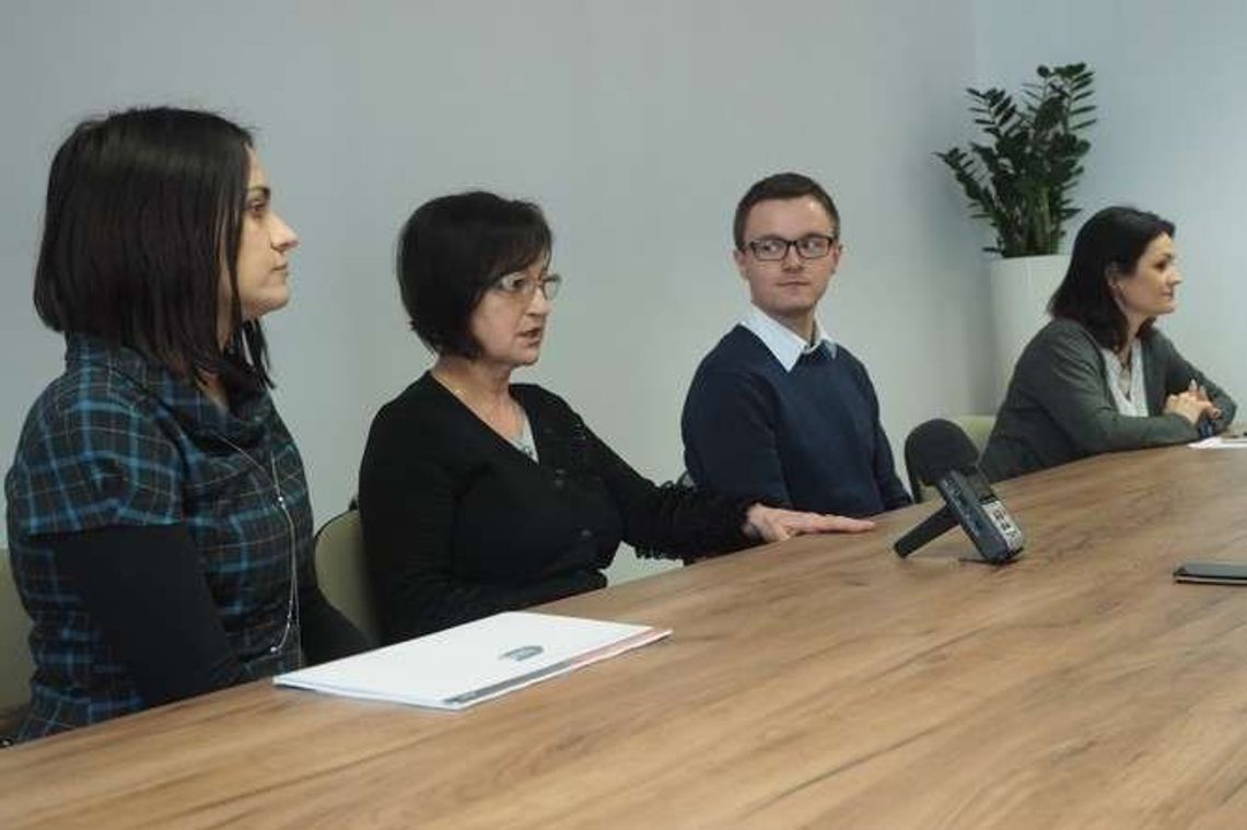 Na tę chorobę cierpi około 70 tys. osób w woj. lubelskim. Atakuje skórę i stawy